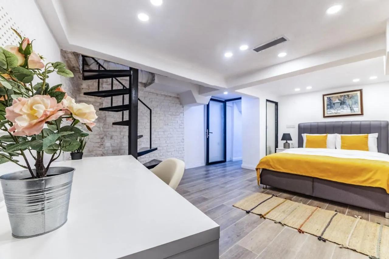 דירה Centrally Located Flat In Sisli איסטמבול