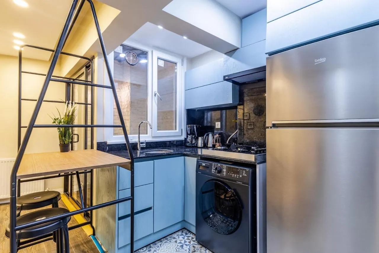Centrally Located Flat In Sisli Istanbul Apartment